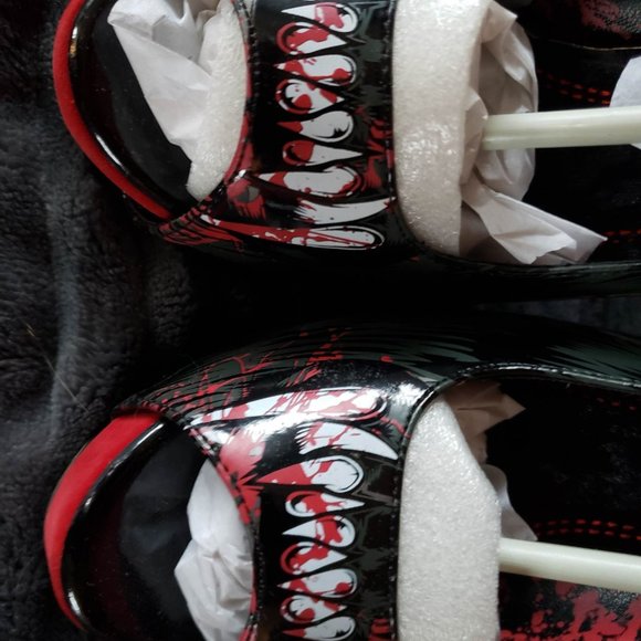 Iron Fist Wolfbeater platform Stilettos, mint in original box. Unworn. 1st run. - Picture 3 of 7